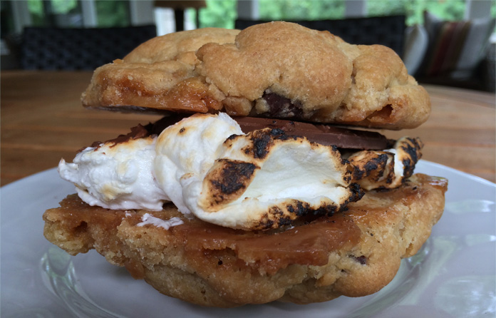 s'mores cookie sandwich